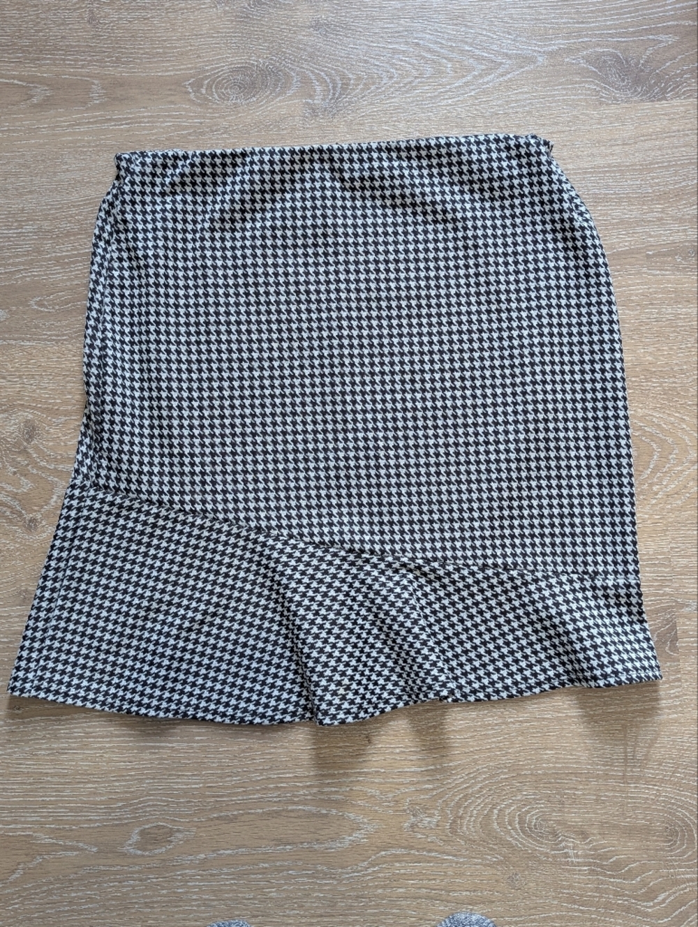 Women's XL Chic Classic‎ Black and White Houndstooth Retro Mini Skirt 60s Vibe